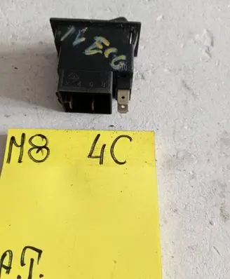 Iveco Daily 3rd gen Multifunctional control switch/knob 512601