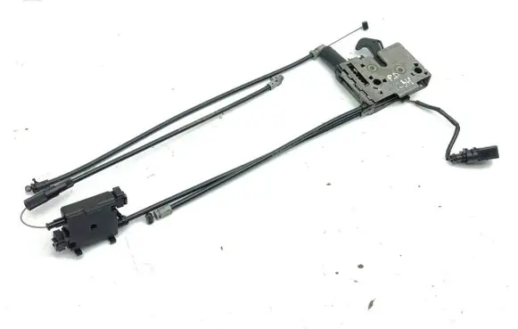 Audi A1 Engine bonnet/hood lock/catch