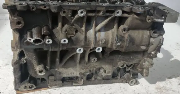 BMW X4 F26 Engine block B47D20A 8513975 8513982