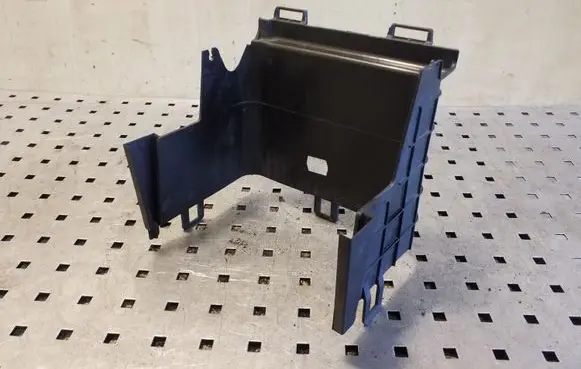 Volkswagen PASSAT B7 Battery box tray 3C0915336A