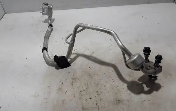 Volvo S90, V90 Air conditioning (A/C) pipe/hose 31694237