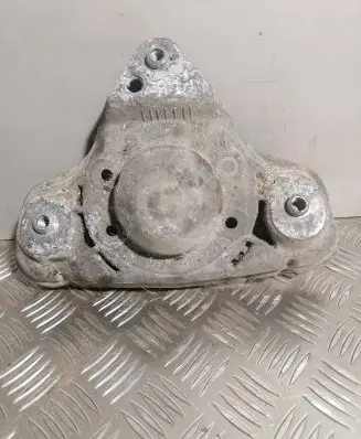 Volkswagen PASSAT B5 Coil spring mount 8D0412383E