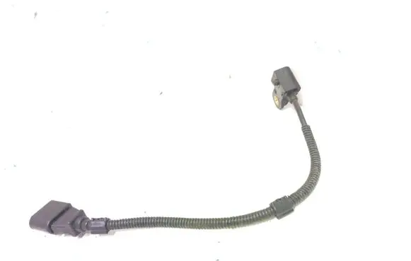 Volkswagen Caddy Crankshaft position sensor 03L907601 9805940