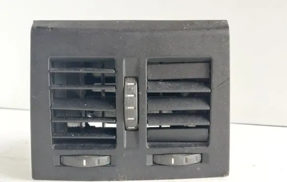 Skoda Octavia Mk2 (1Z) Dash center air vent grill 1Z0819203