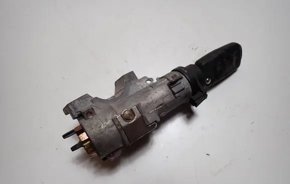 Volkswagen PASSAT B5 Ignition lock 4B0905851G