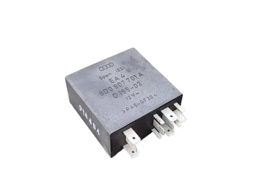 Audi A4 S4 B5 8D Other relay 8D0907701A D15502