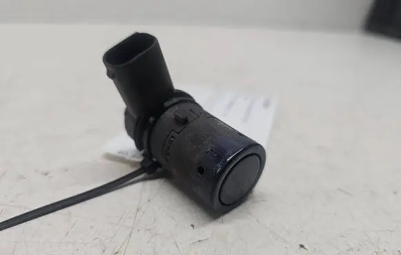 Ford Focus C-MAX Parking PDC sensor 6877561