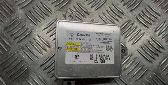 Porsche Macan (95B) Xenon control unit/module 99161832303