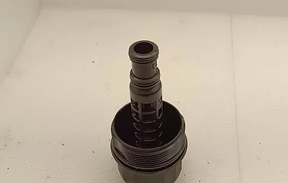 Mercedes-Benz S W222 Oil filter cover A2721800038