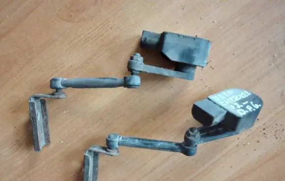Jeep Grand Cherokee Rear suspension height sensor lever 56038913AA