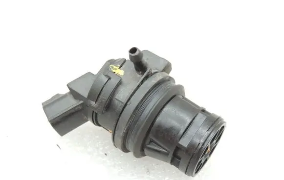 Mazda 6 Windscreen/windshield washer pump GHK167482