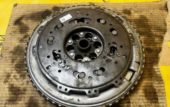 Renault Espace VI Dual mass flywheel 123106791R