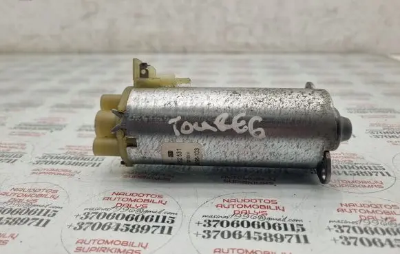 Volkswagen Touareg I Seat adjustment motor 0130002531