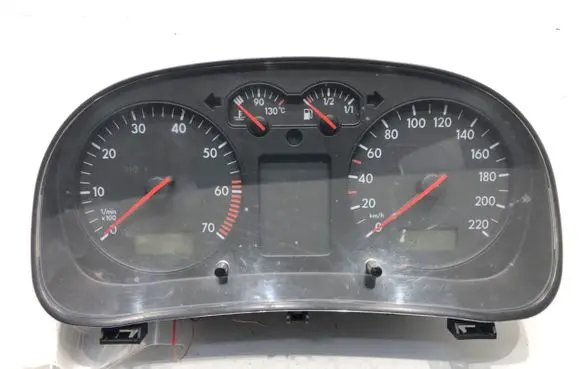 Volkswagen Golf IV Speedometer (instrument cluster) 1J0919880