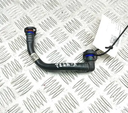 Volkswagen Golf VIII Breather hose/pipe 05E133366N