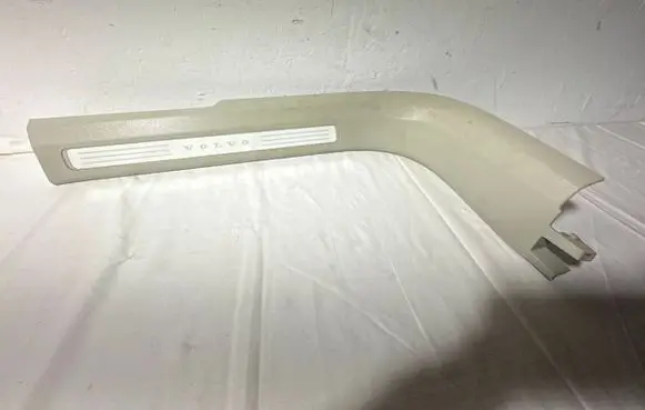 Volvo XC90 Front sill trim cover 39829992 ETRBA