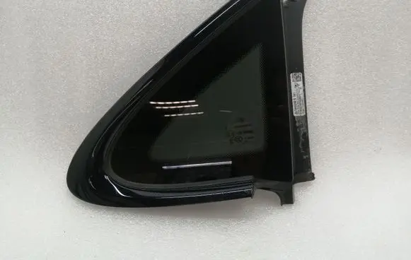 Porsche Taycan 9J1 Rear side window 9J1845298S