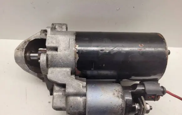 Audi A4 S4 B7 8E 8H Starter motor 03G911023