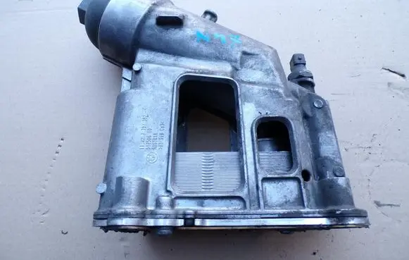 BMW 5 E60 E61 Oil filter mounting bracket 517506
