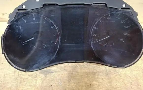 Nissan X-Trail T32 Speedometer (instrument cluster) AG4CE2A