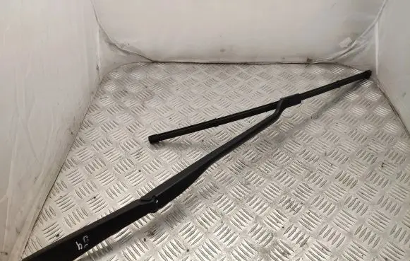 BMW 7 G11 G12 Windshield/front glass wiper blade 15272310