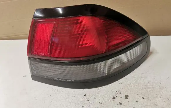 Mazda 626 Rear/tail lights 22061825