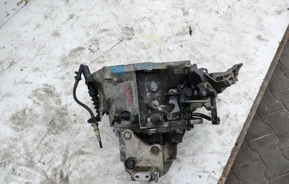 Peugeot 308 Manual 5 speed gearbox 20ET04
