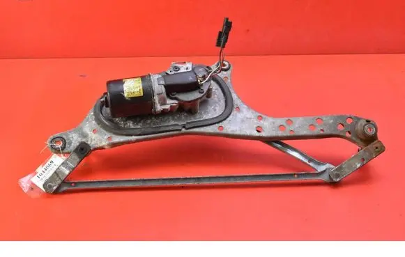 Renault Laguna II Front wiper linkage and motor 8200000525