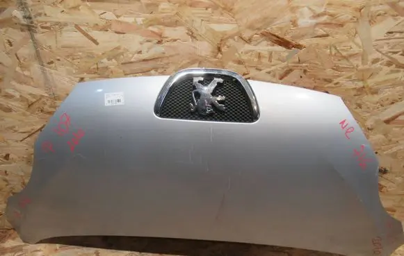 Peugeot 107 Engine bonnet/hood