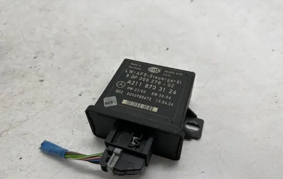 Mercedes-Benz E W211 Light module LCM A2118703126
