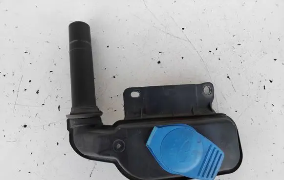 Audi Q5 SQ5 8R Window washer liquid tank fill tube 8R0955452