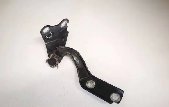 Engine bonnet/hood hinges