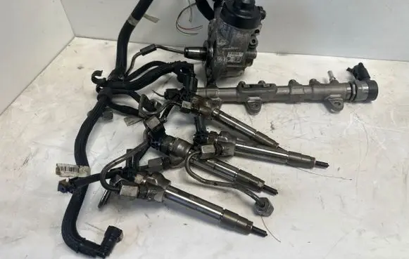 BMW 5 F10 F11 Fuel injection system set 0445010588 8511626 0445110712