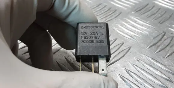 Peugeot Boxer Other relay 702300
