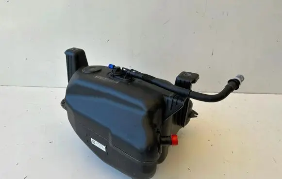 Skoda Superb B8 (3V) AdBlue liquid reservoir 3Q0131877F
