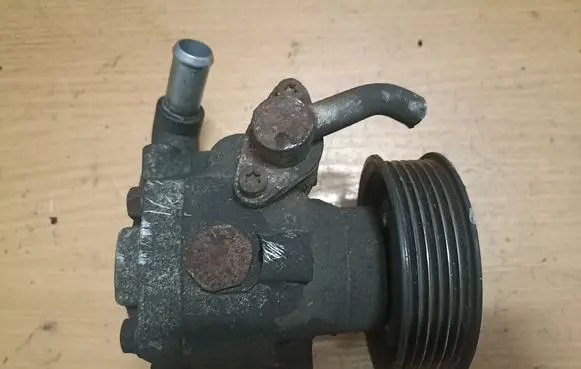 Volkswagen Transporter - Caravelle T6 Power steering pump 7E0422154E