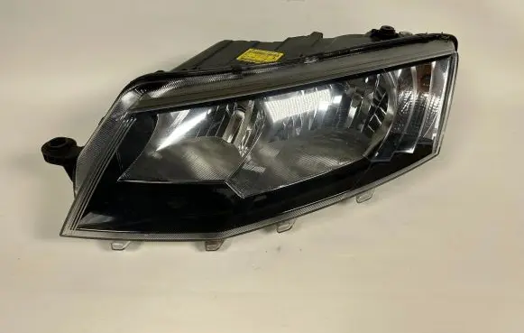 Skoda Octavia Mk3 (5E) Headlight/headlamp