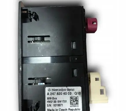 Mercedes-Benz B W247 USB socket connector 