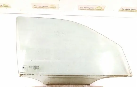 Mercedes-Benz E W210 Front door window glass four-door 2107200218 A2107200218