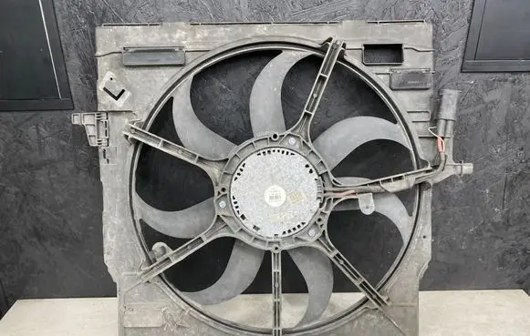 BMW X5 E70 Electric radiator cooling fan 7766569023 7558428 7796572