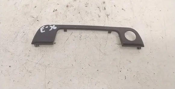 BMW 3 E36 Front door handle cover 51211960931