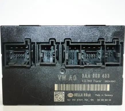 Volkswagen PASSAT B7 Central body control module 3AA959433