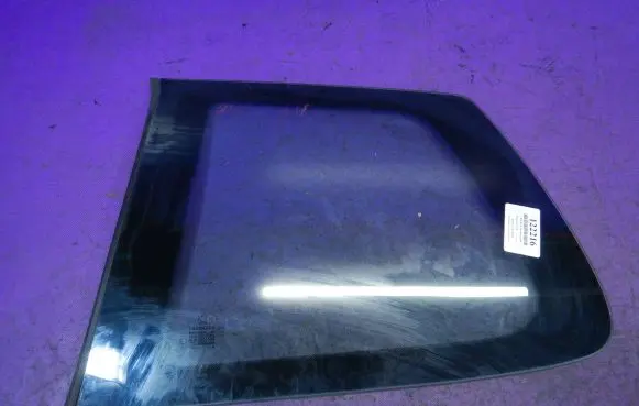 Rear side window