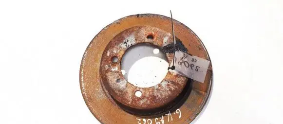 Mitsubishi Carisma Rear brake disc neventiliuojamas