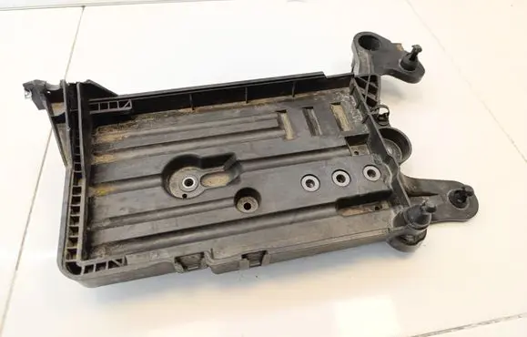 Volkswagen Golf VII Battery tray 5Q0915321H