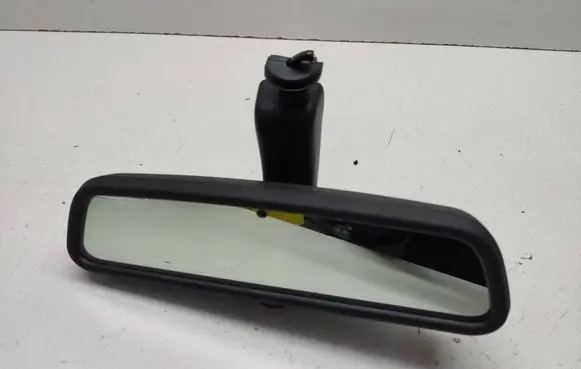 Rear view mirror (interior)