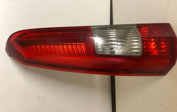 Volvo V70 Rear/tail lights 9154493