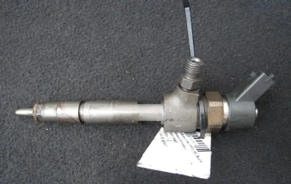 Fuel injector