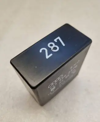 Audi 100 S4 C4 Window control relay 443959257B 898540