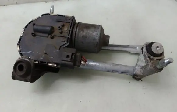 Seat Altea Front wiper linkage and motor 0390241758
